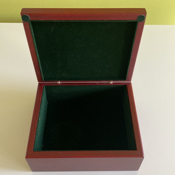 Storage Keepsake Award Jewelry Watch Mahogany Hinged Wood Felt Lined Box w frame - Picture 4 of 12